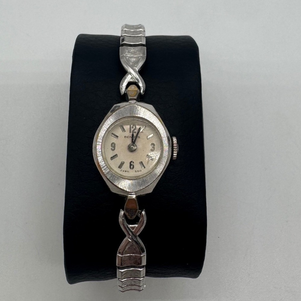 Vintage Benrus Womens Cocktail Watch Silver Tone Expansion Band 2490 550